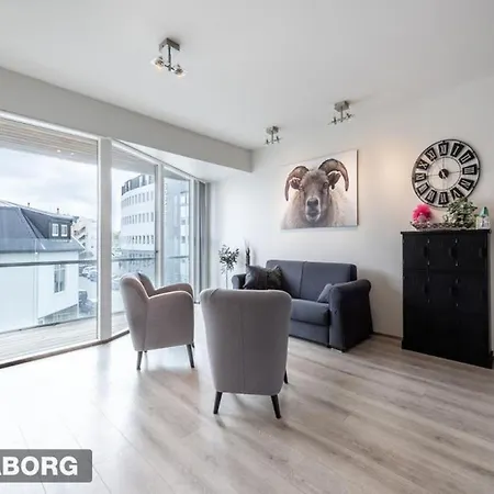Apartment Venture Vacation-king Bed, With Free Parking Reykjavik
