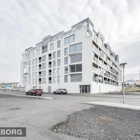 Apartment Venture Vacation-king Bed, With Free Parking